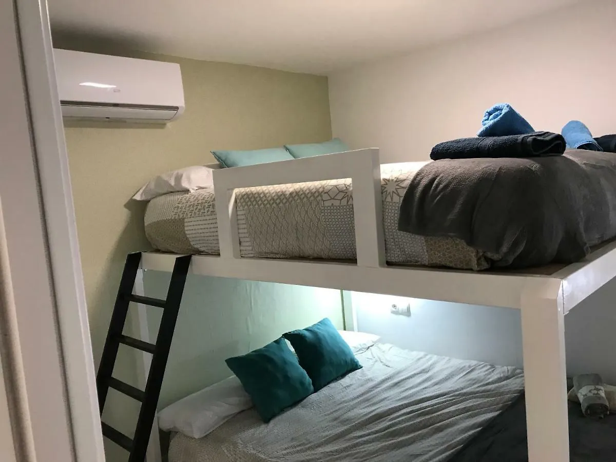 로쿠타스드마르 Nuevo Apartamento En Primera Linea De Playa 아파트 0*,  스페인